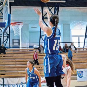 Meet your Posher, Kelly